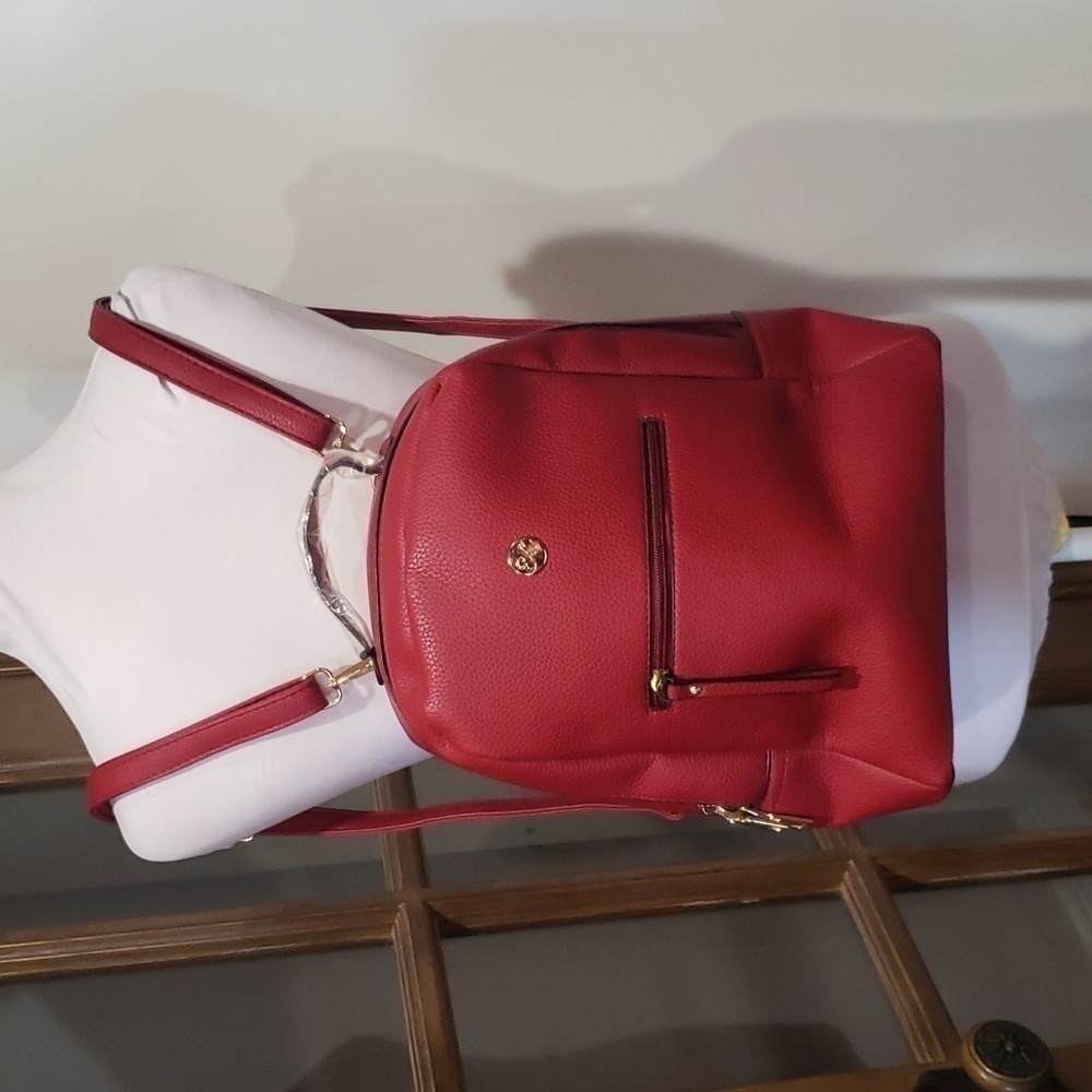 EC red adjustable Backpack/bag nwt